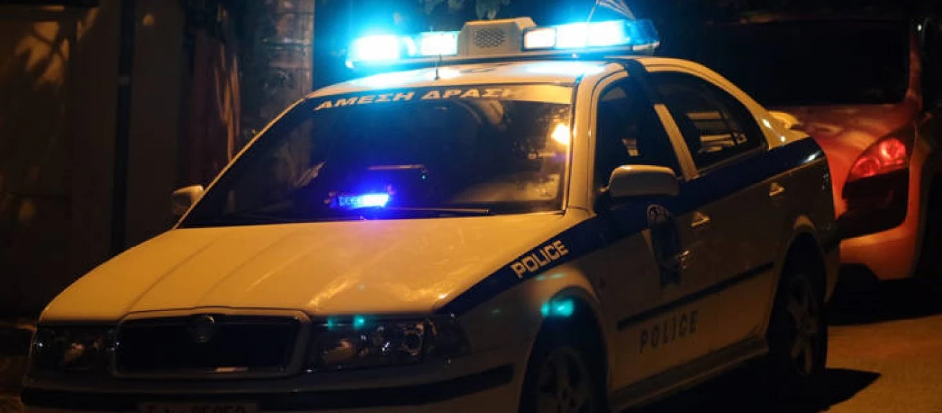 Όπως στο Μεξικό: Ένοπλοι με βαρύ οπλισμό μπούκαραν σε κατάστημα αθλητικών ειδών στο Μενίδι